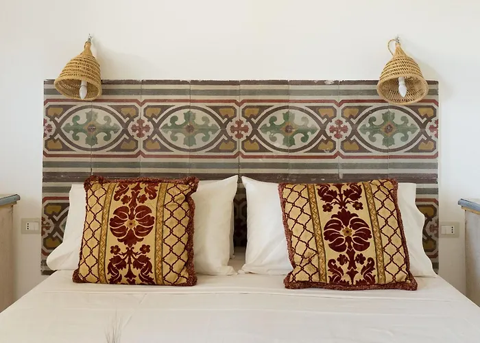 Puloni Oda ve Kahvaltı Otranto