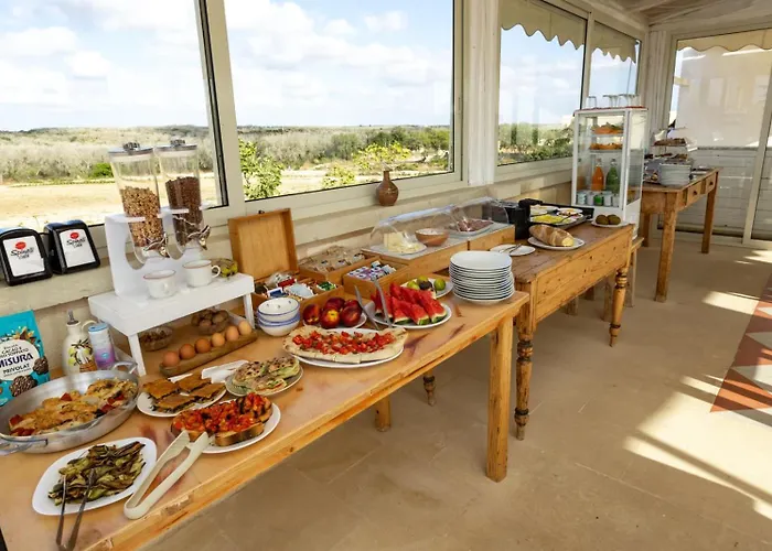 Puloni Oda ve Kahvaltı 3*